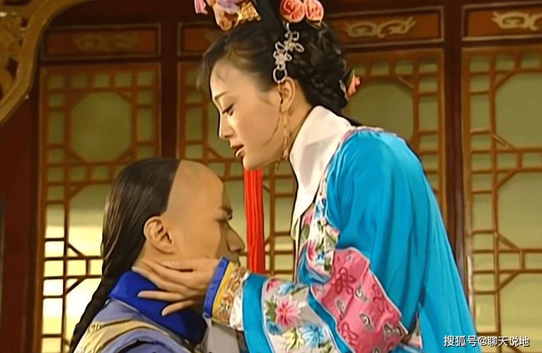 《还珠格格》：20年后才看懂，紫薇为什么要劝永琪和知画圆房？