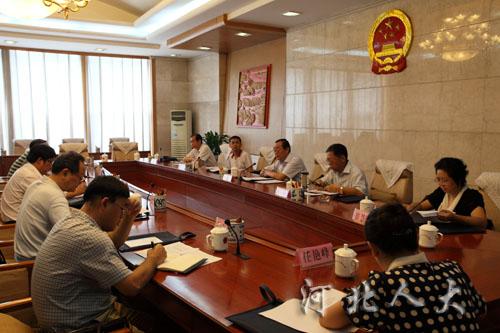 河北一人大常委原副主任被调查，晋升速度令人质疑，履历引争议