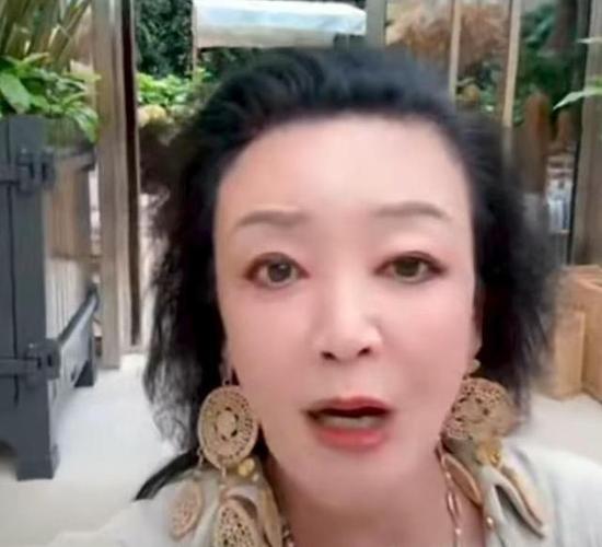 张兰:紧急发视频求助网友,表示金星已经欺负上门,该如何反击