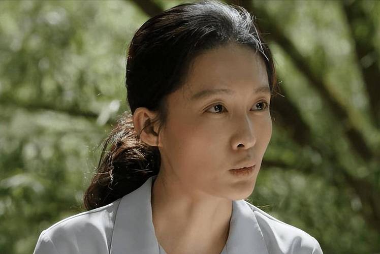 李沁的扮丑打了多少女演员的脸?观众:还原角色本身,才是最美的