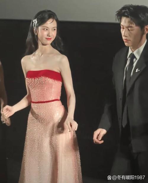 人气小生劈腿了？陈都灵爱八卦？李小冉撩男神？夏之光代言翻车？姨太问答