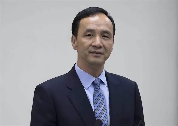洪秀柱对“蓝白合”的表态令人费解